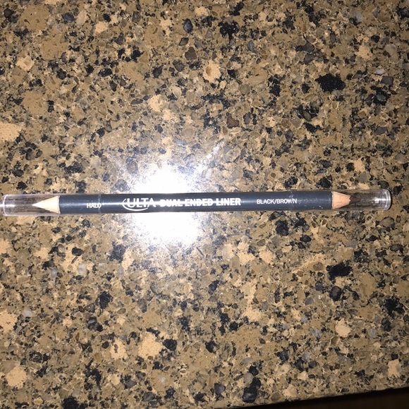 Makeup bundle - Picture 7 of 8